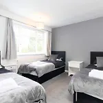 3 Bedroom Home With Private Driveway